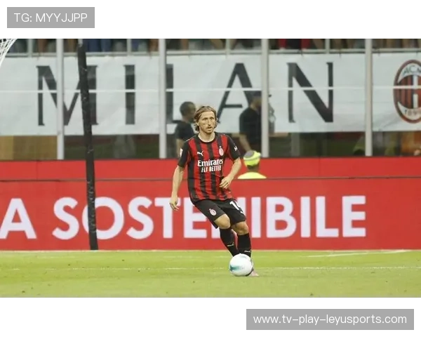 AC米兰门将训练：脚下传球的稳定性成为检验标准