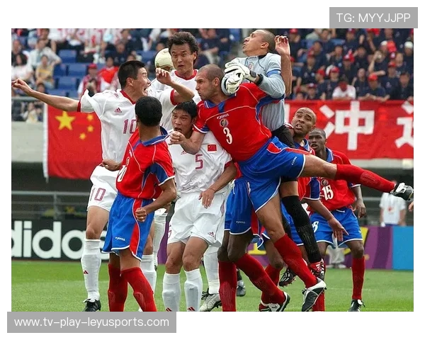 决赛精彩瞬间成为足球经典回忆，决赛精彩瞬间成为足球经典回忆的一幕