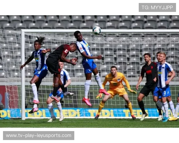 阿贾克斯主场迎战福伦丹，继续巩固荷甲榜首，阿贾克斯vs海伦芬